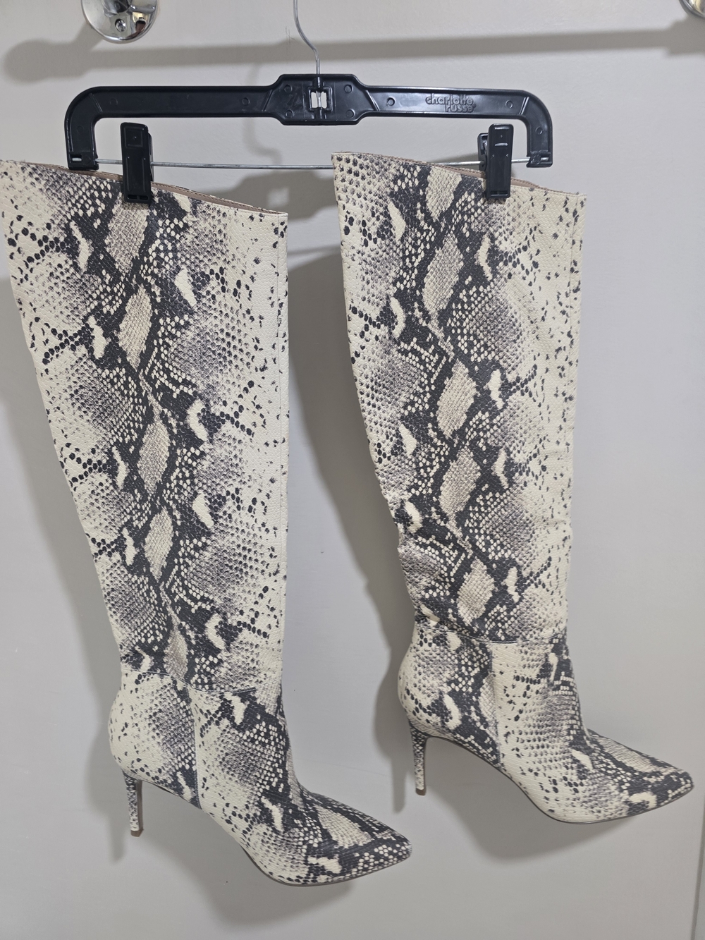 Kimari Steve Madden Boots